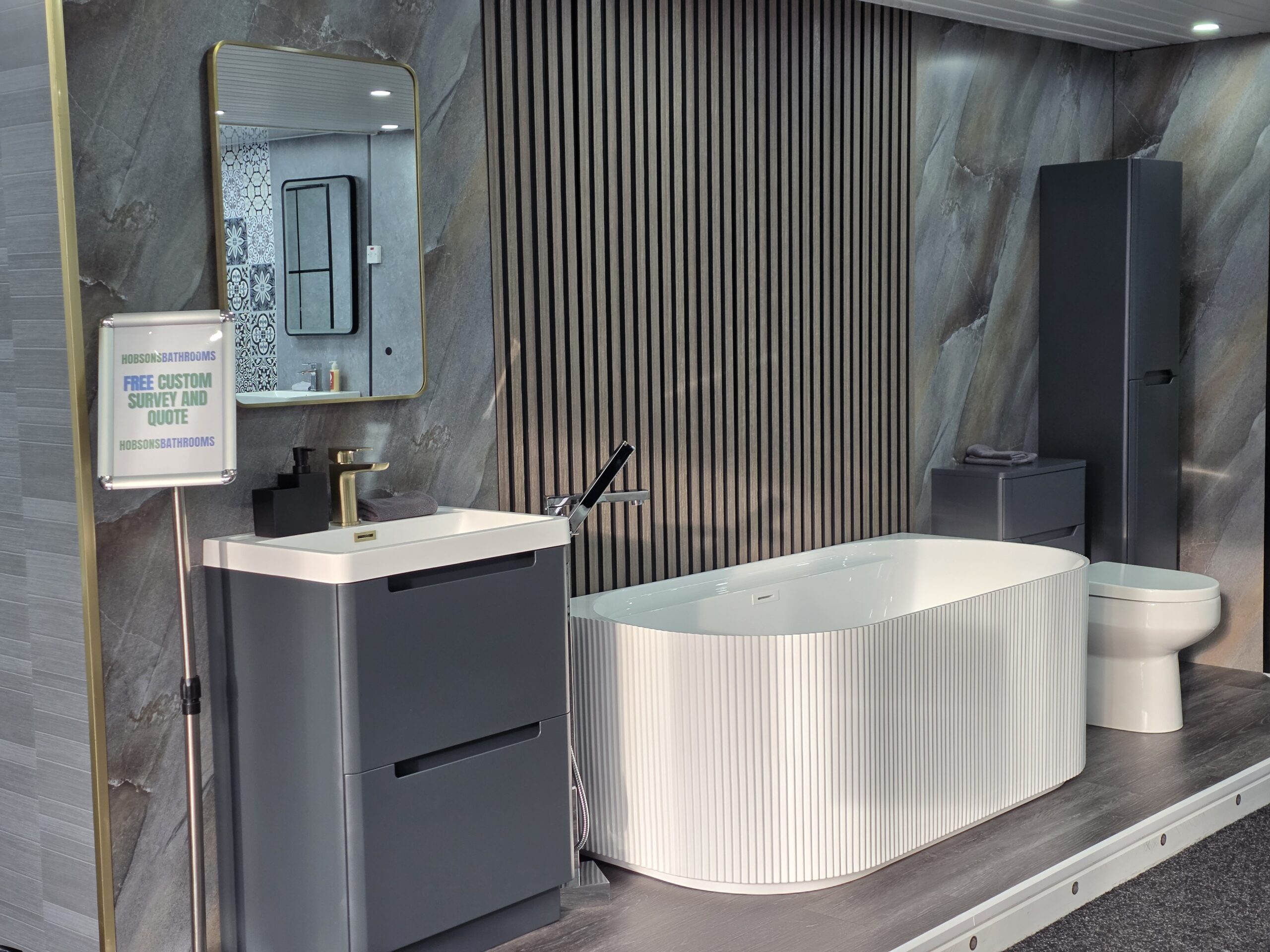 Modern Freestanding Bath with slat wall panels